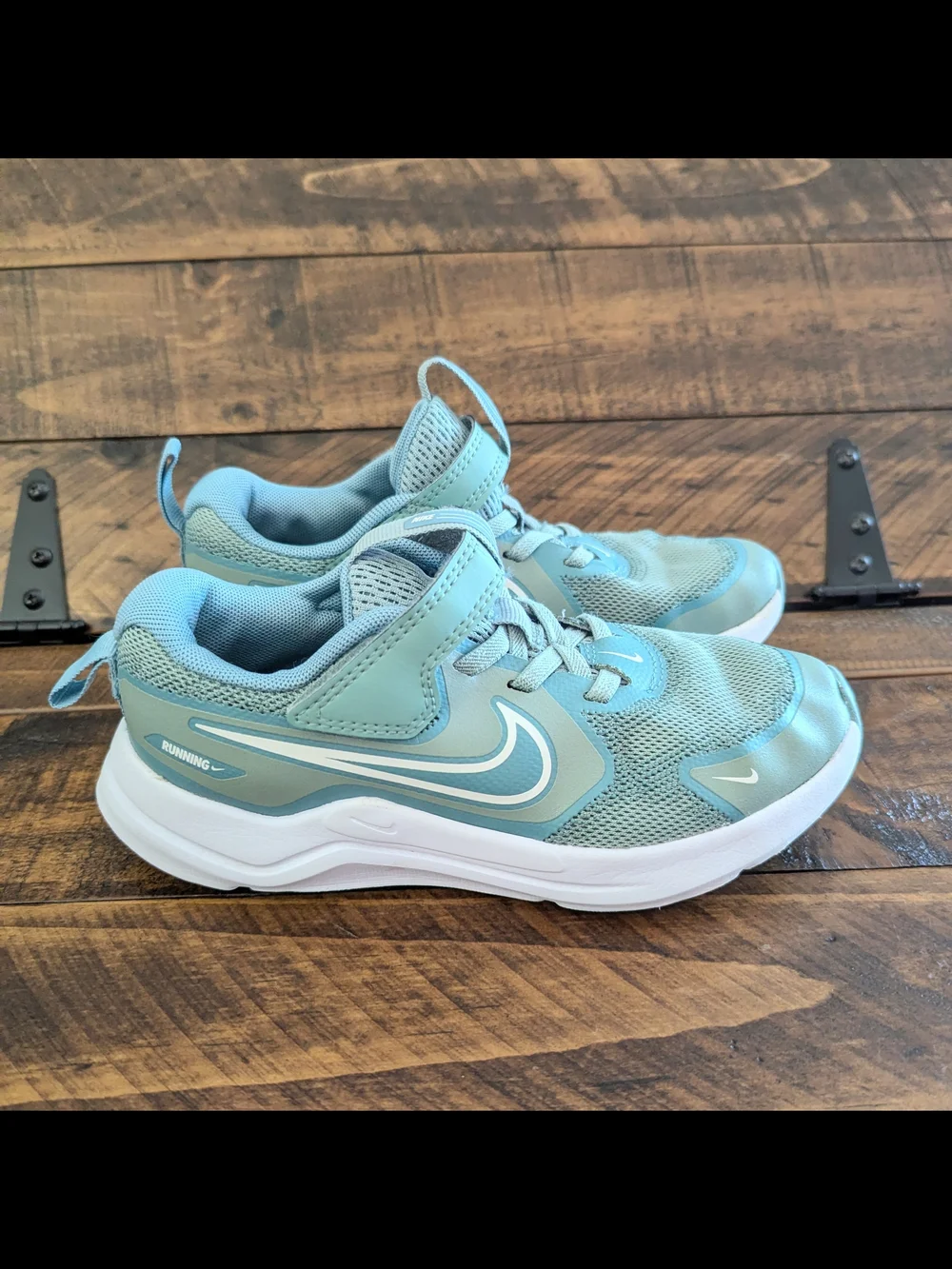 Nike Cosmic Runner Cannon Denim Turquoise White Sail Kids Unisex Size 13C Swoosh